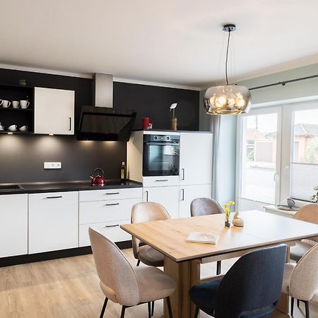 Villa Am Esch Wiefelstede 外观 照片